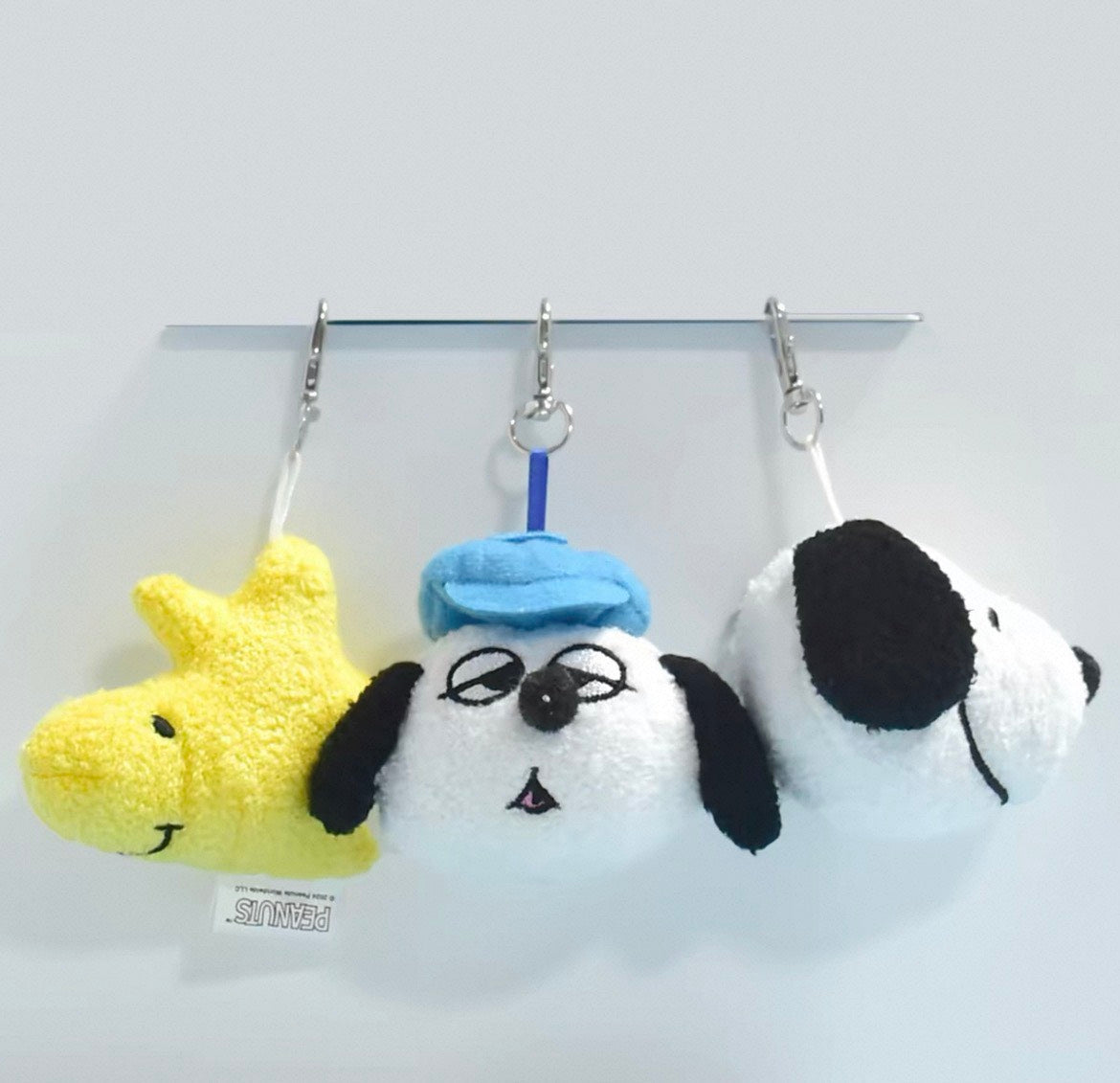 好宅現貨 🏠 miniso 史努比 歐拉夫 包包掛飾 毛絨掛件 毛絨娃娃吊飾 包裝飾 鑰匙扣