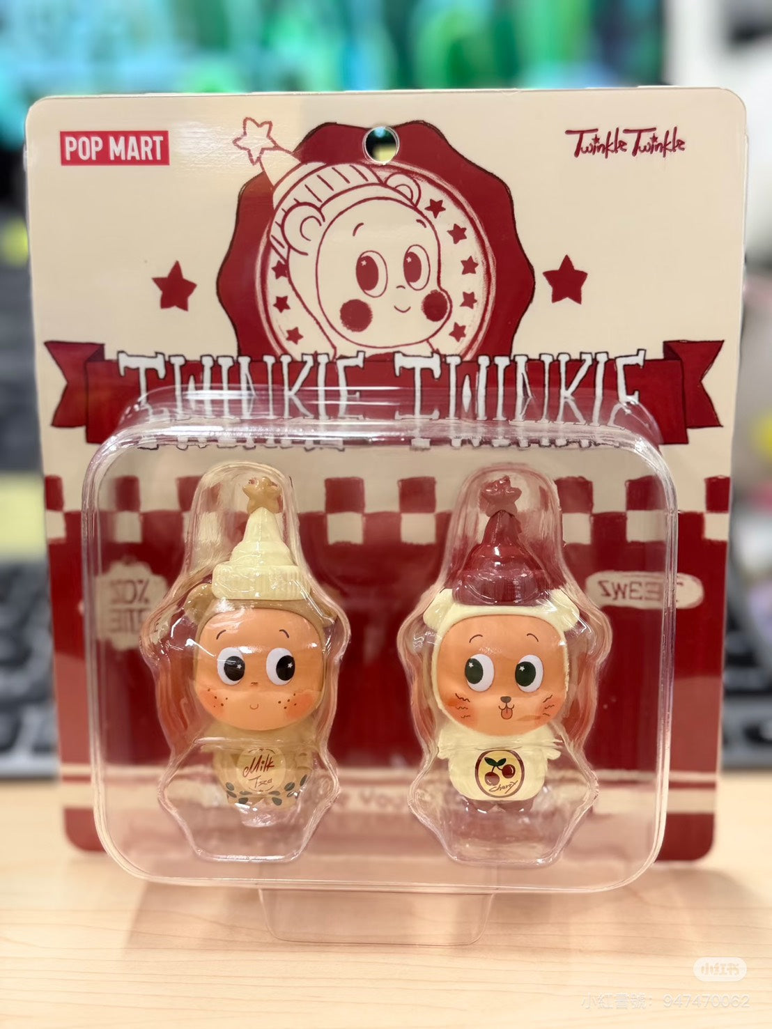 快速預購⚡星星人 珍珠奶茶 & 櫻桃冰茶 喜茶聯名 徽章 茶瓶款 舉杯款 積分兌換 萌粒 泡泡瑪特 popmart 公仔 吊卡