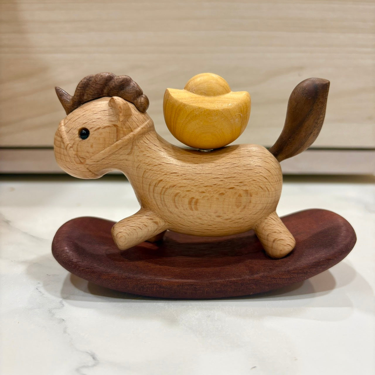 好宅選品 🏠 馬上發財 馬上有錢 櫸木搖搖木馬 掛件木雕小馬 擺飾 木藝裝飾品 馬年禮物 馬年擺飾