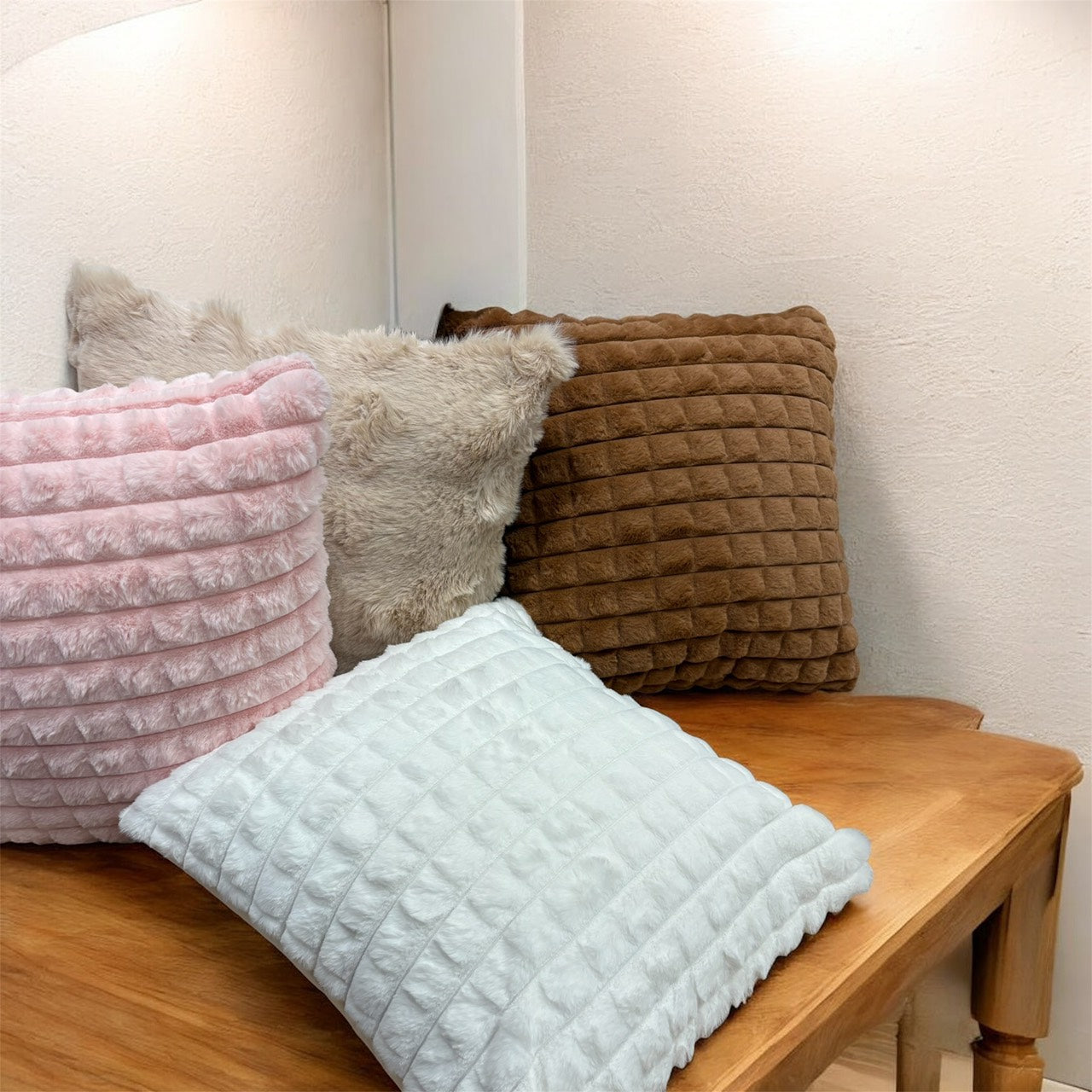 好宅選品 🏠 【絨布抱枕】枕套 馬年新年佈置 親膚 長短仿兔毛 枕頭 午睡枕 長形枕  沙發枕