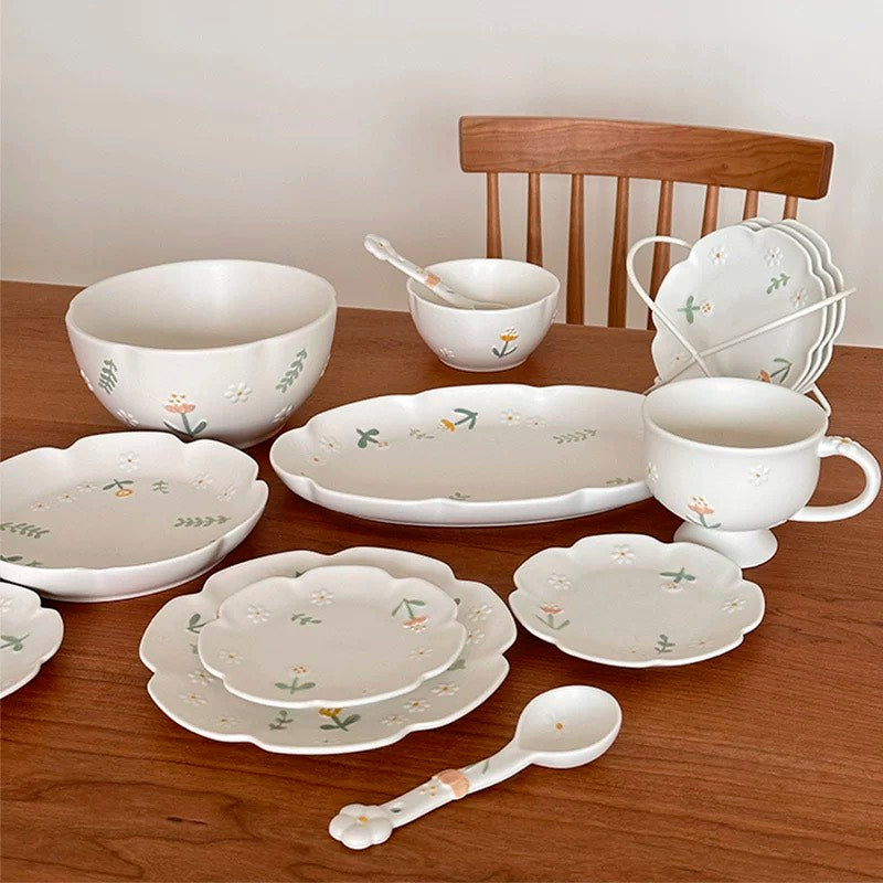 好宅選品 🏠 法式浮雕小雛菊 陶瓷碗 餐具 碗公 餐碗 飯碗 器皿 餐盤 8吋盤 陶瓷盤 魚盤