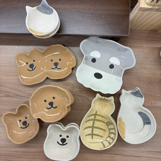 好宅選品 🏠 捲毛狗狗 日式小貓 調味料碟 沾料碟 調味碟 醬油醋碟 陶瓷 釉下彩碟子 點心盤