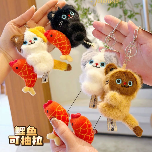 好宅現貨 🏠 Jinnew 原創 小花貓抱鯉魚 包包掛飾 毛絨掛件 毛絨娃娃吊飾 包裝飾 鑰匙扣