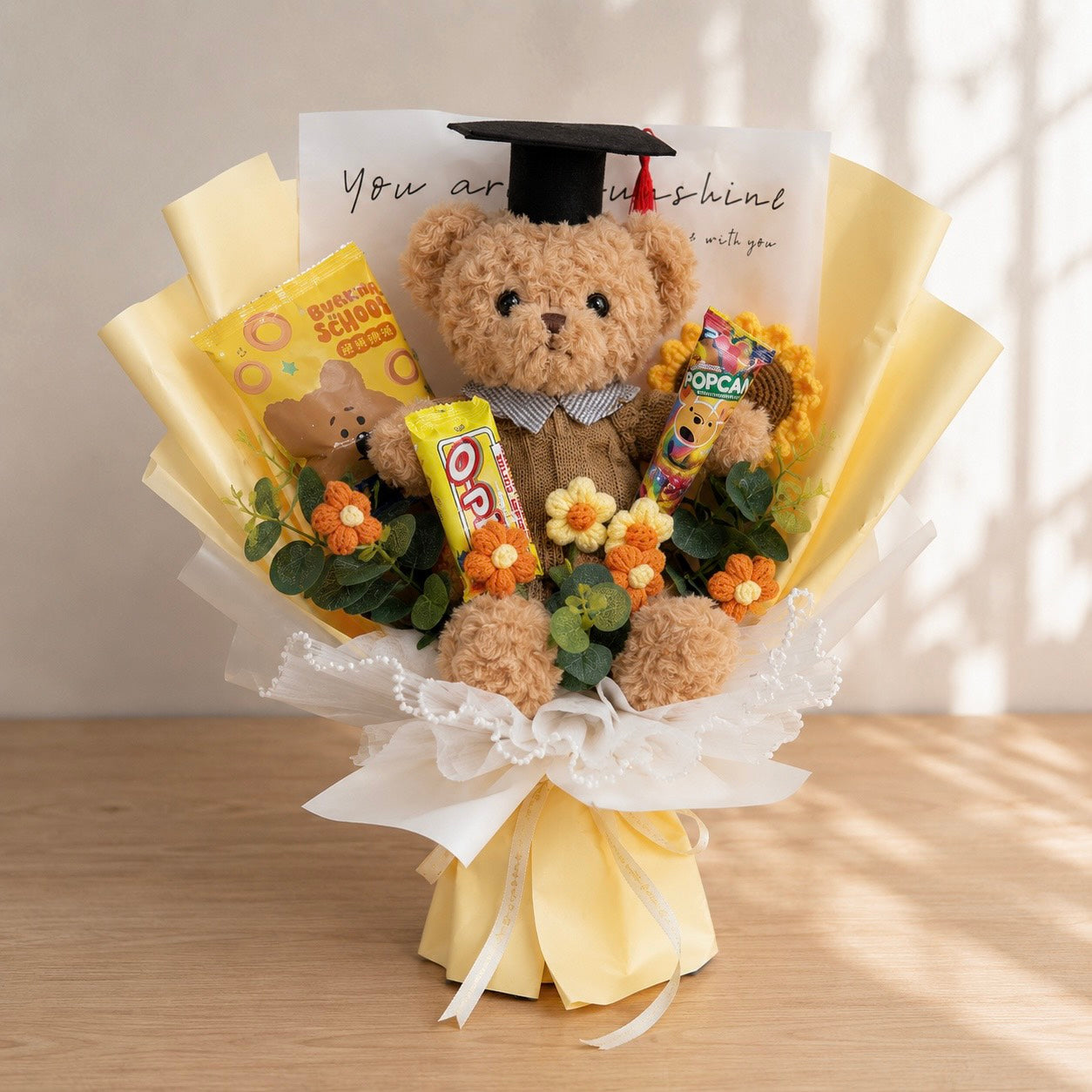 現貨秒發 ⚡ 畢業熊熊 零食花束 迷你花束 畢業花束 勾針花束 裝飾品 永生花 針織花束 手工編織花束 針織小花束 教師節花束 畢業禮物