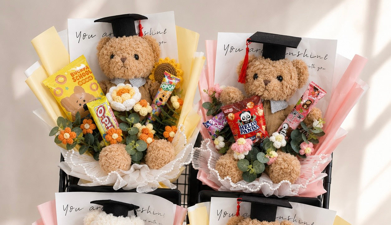 現貨秒發 ⚡ 畢業熊熊 零食花束 迷你花束 畢業花束 勾針花束 裝飾品 永生花 針織花束 手工編織花束 針織小花束 教師節花束 畢業禮物