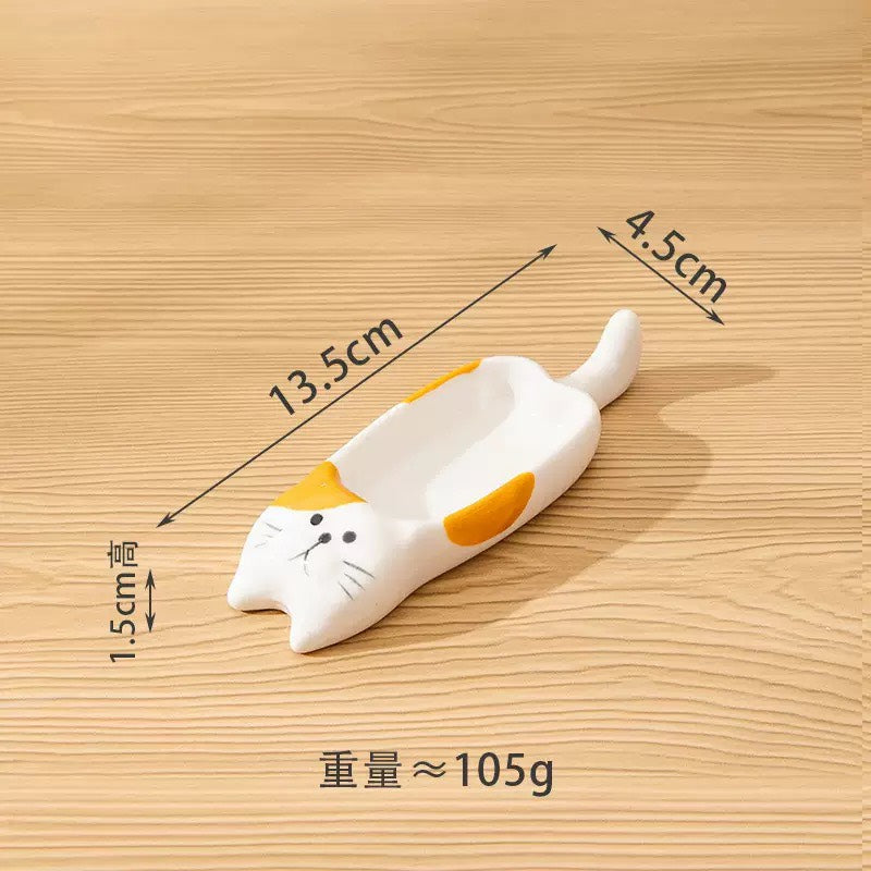 好宅現貨 🏠 貓咪趴姿造型 醬料罐 調味碟 醬油碟 小碟 陶瓷碟 碟子 調味料碟 沾料碟 釉下彩碟子