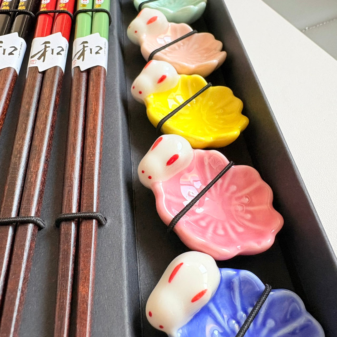 現貨秒發 ⚡ 日本進口 筷子禮盒 雙人組 夫妻筷 夫妻箸 五人組 餐具禮盒 醬料碟 木筷 筷子 餐具 入厝禮 桌上禮 婚禮小物
