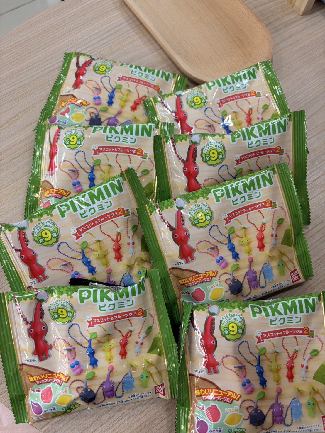 好宅現貨 🏠 BANDAI 萬代 食玩 皮克敏 pikmin 軟糖 公仔 掛件 任天堂 正品 果汁軟糖 吊飾 盲盒