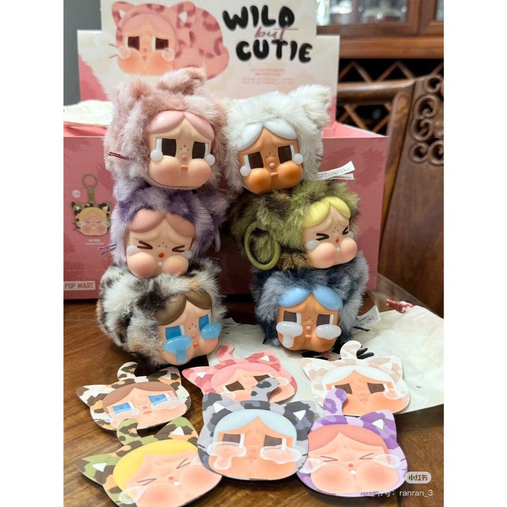 快速預購🔥 哭娃 豹豹貓貓 確認款 搪膠毛絨 Crybaby 盲盒 手機掛鍊 掛件 泡泡瑪特 公仔 毛絨公仔 娃娃吊飾