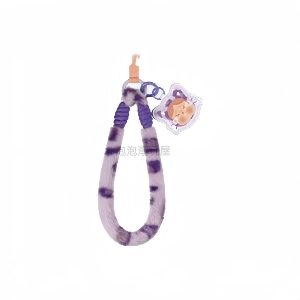 快速預購🔥 哭娃 豹豹貓貓 確認款 搪膠毛絨 Crybaby 盲盒 手機掛鍊 掛件 泡泡瑪特 公仔 毛絨公仔 娃娃吊飾